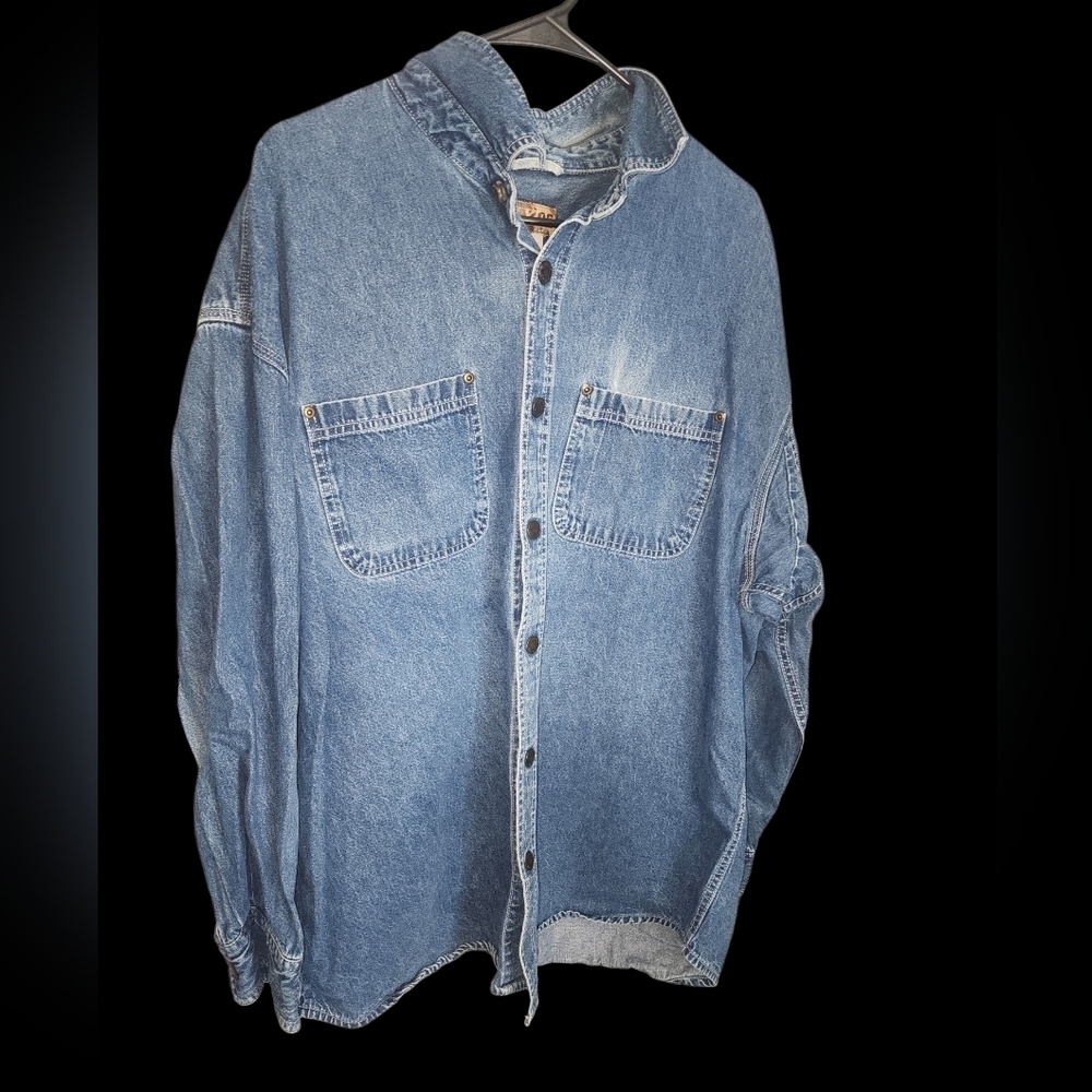 Brazos Denim Button-Up Work Shirt With Long Sleeves Pre-owned Great Condition.